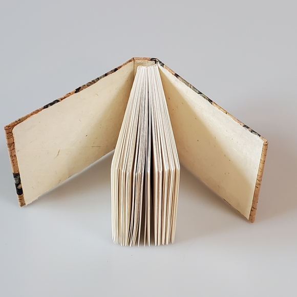 Handmade Artisan Butterfly 🦋 Cork-Cover Sketchbook Journal - Picture 5 of 7